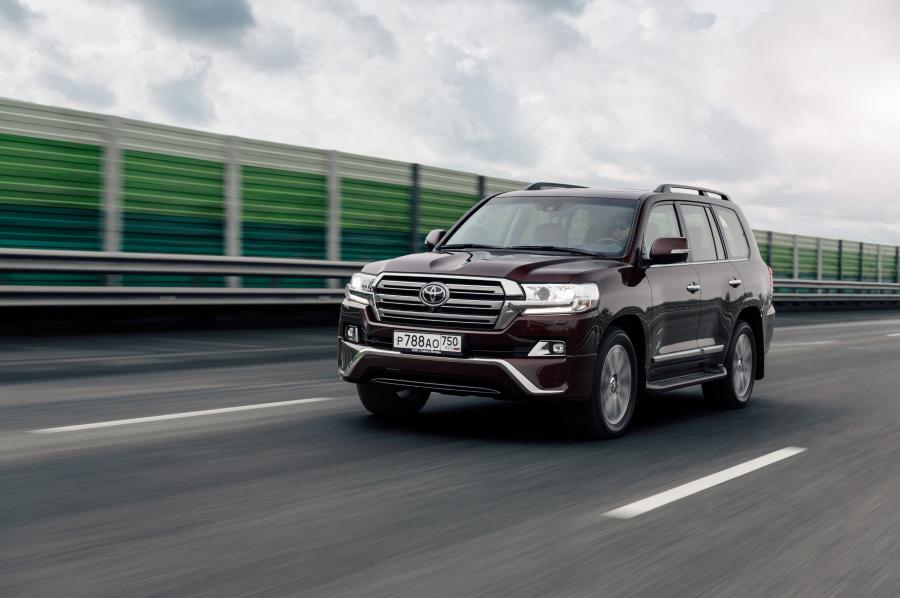  Toyota Land Cruiser 200 Executive 2016 года  (CIS) (фото 3 из 15)